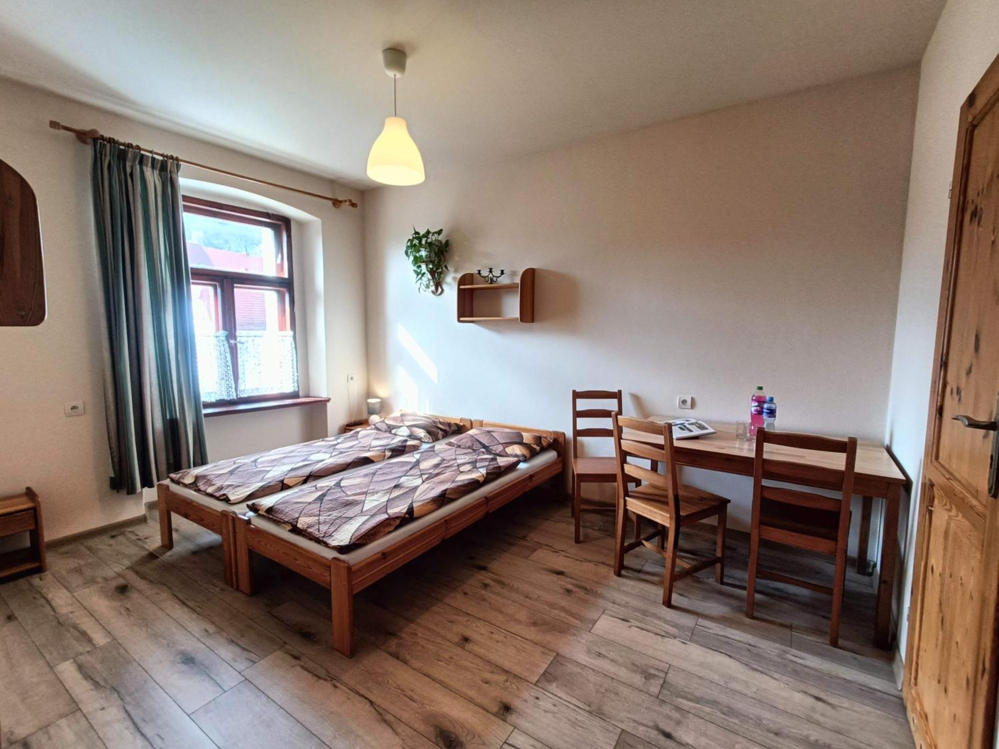 Apartamenty I Pokoje Goscinne "Wacus" Srebrna Góra 외부 사진