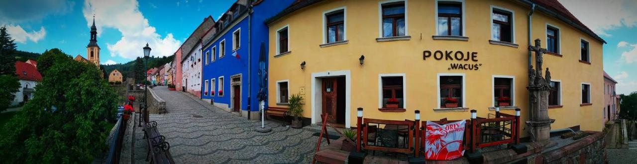 Apartamenty I Pokoje Goscinne "Wacus" Srebrna Góra 외부 사진