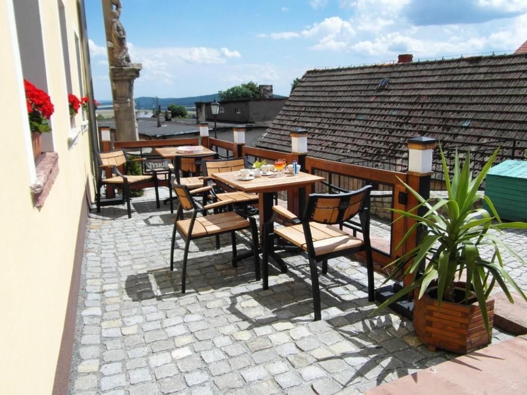 Apartamenty I Pokoje Goscinne "Wacus" Srebrna Góra 외부 사진
